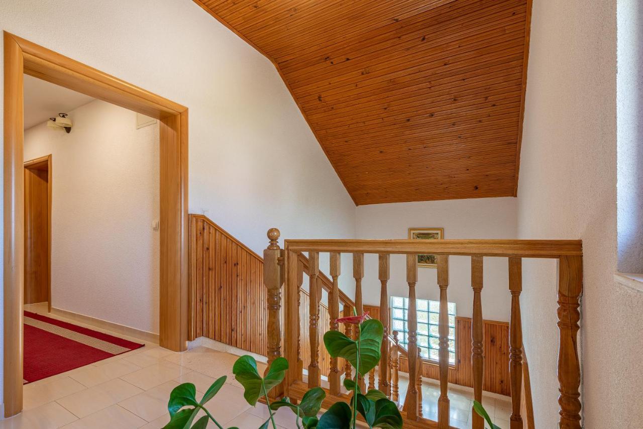 Bed & Breakfast Maki Biograd Na Moru Exterior photo